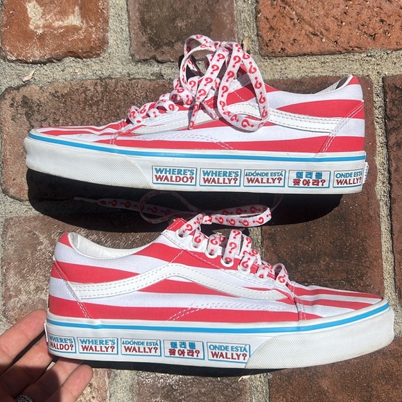 VANS Old Skool X International Stripes Womens Size 8. Where's Waldo Shoes Red - Picture 13 of 17